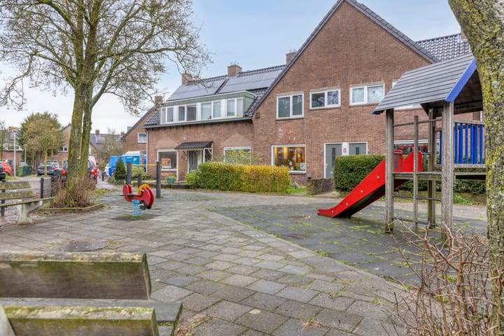 Photo 27 of Leliestraat 63