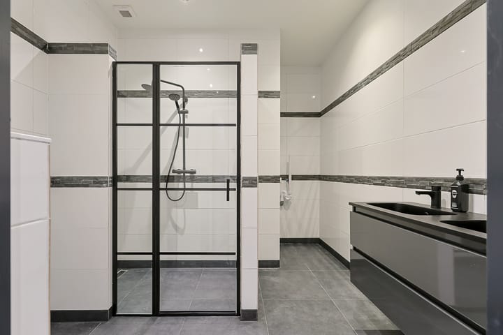 Foto 28 van Willemstraat 5