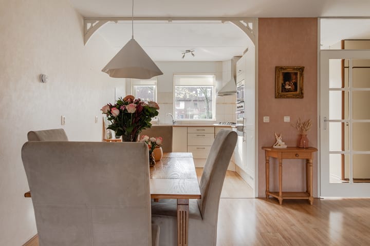 Photo 14 of Acacia 7