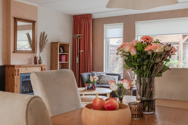 Photo 15 of Acacia 7