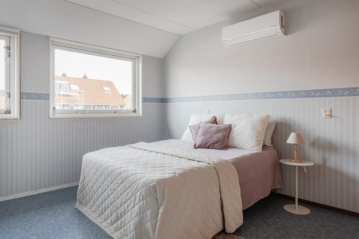 Photo 20 of Acacia 7