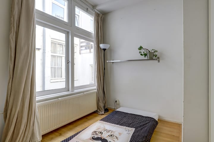 Photo 13 of Spuistraat 36-C