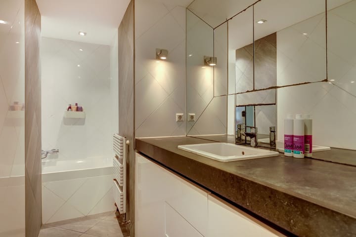 Photo 17 of Spuistraat 36-C