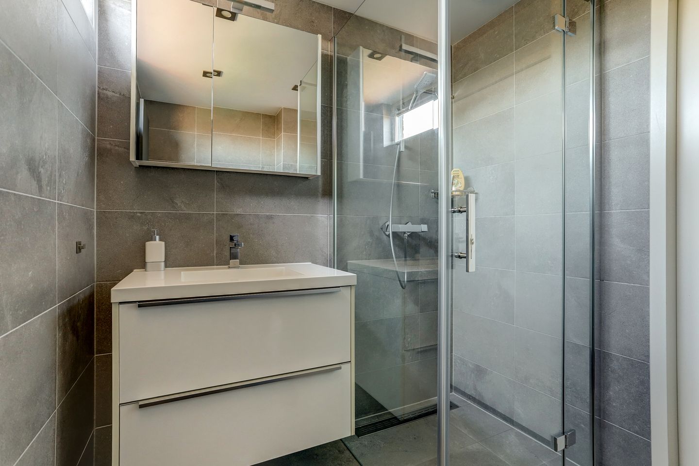 Photo 19 of Herman Gorterstraat 16