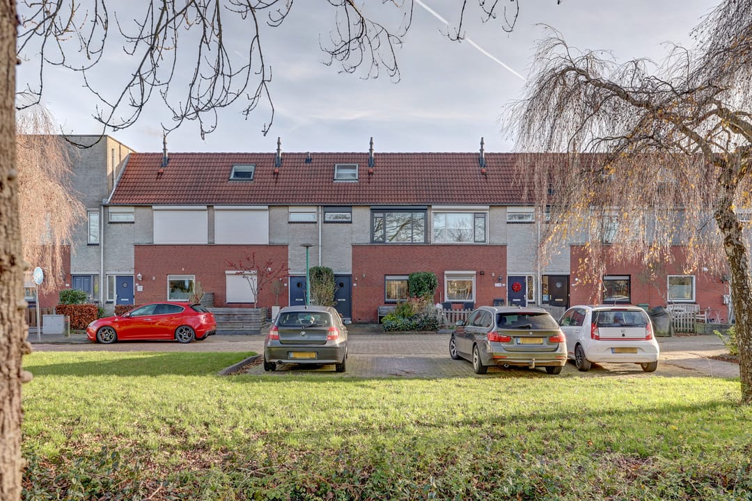 Photo 37 of Herman Gorterstraat 16