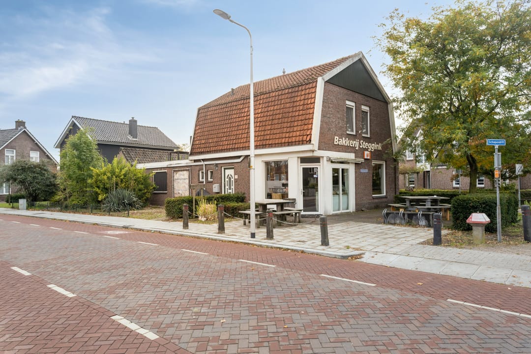 Photo 32 of Bornsestraat 31