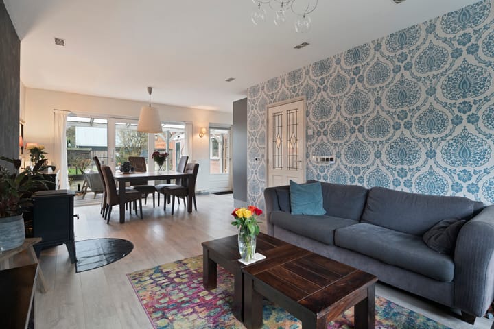 Photo 10 of Julianalaan 30