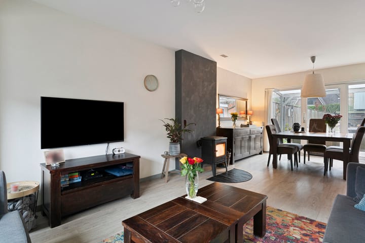 Photo 11 of Julianalaan 30