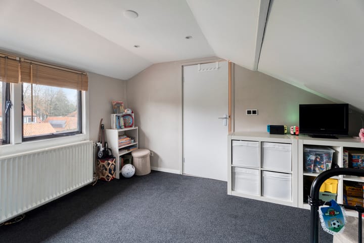 Photo 34 of Julianalaan 30