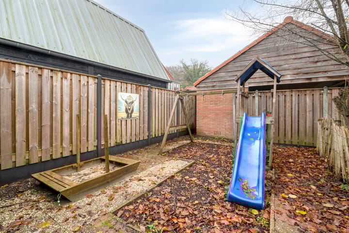 Photo 41 of Julianalaan 30