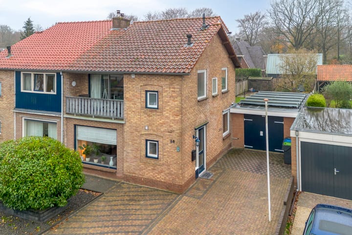 Photo 59 of Julianalaan 30