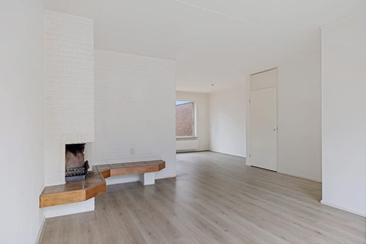 Photo 4 of De Volmer 152