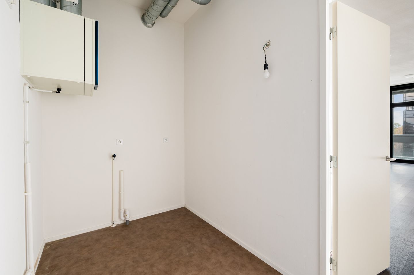 Foto 19 van Anna van Buerenplein 61