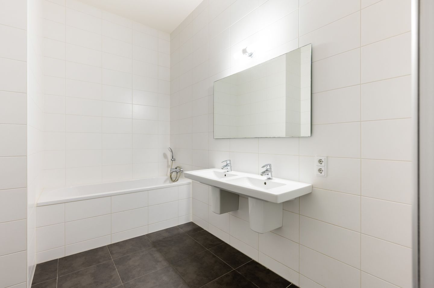 Foto 29 van Anna van Buerenplein 61