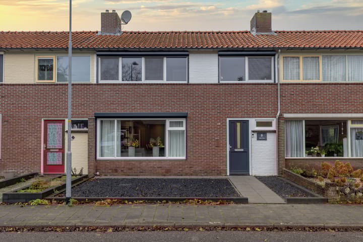 Foto 2 van Trompstraat 8