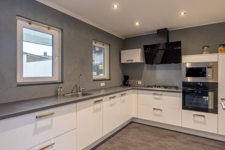 Foto 6 van Trompstraat 8