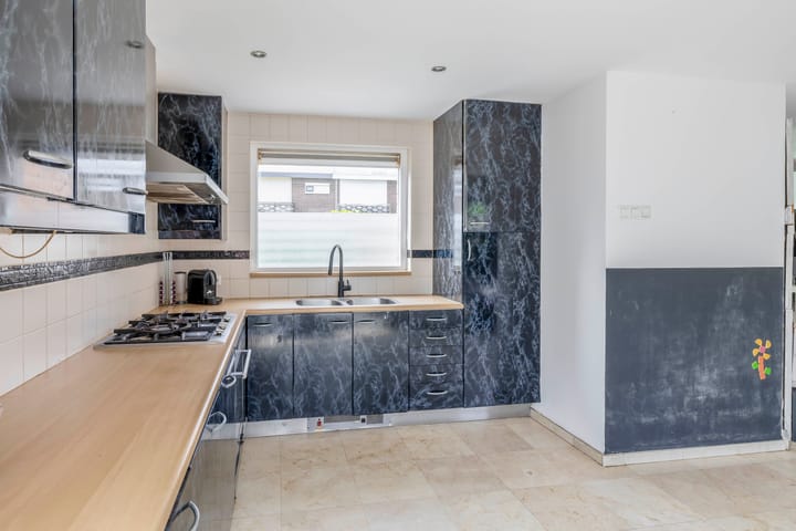 Photo 20 of Dr. Colijnstraat 48