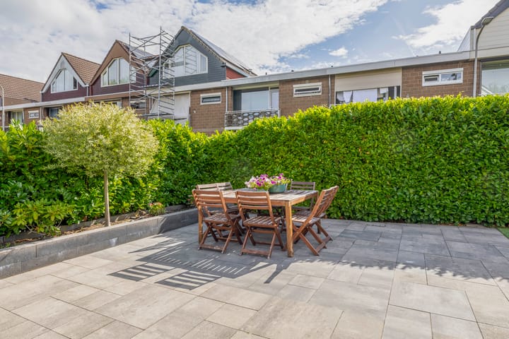 Photo 31 of Dr. Colijnstraat 48