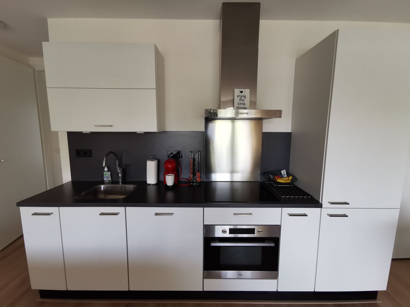 Photo 4 of Jansbuitensingel 20-12