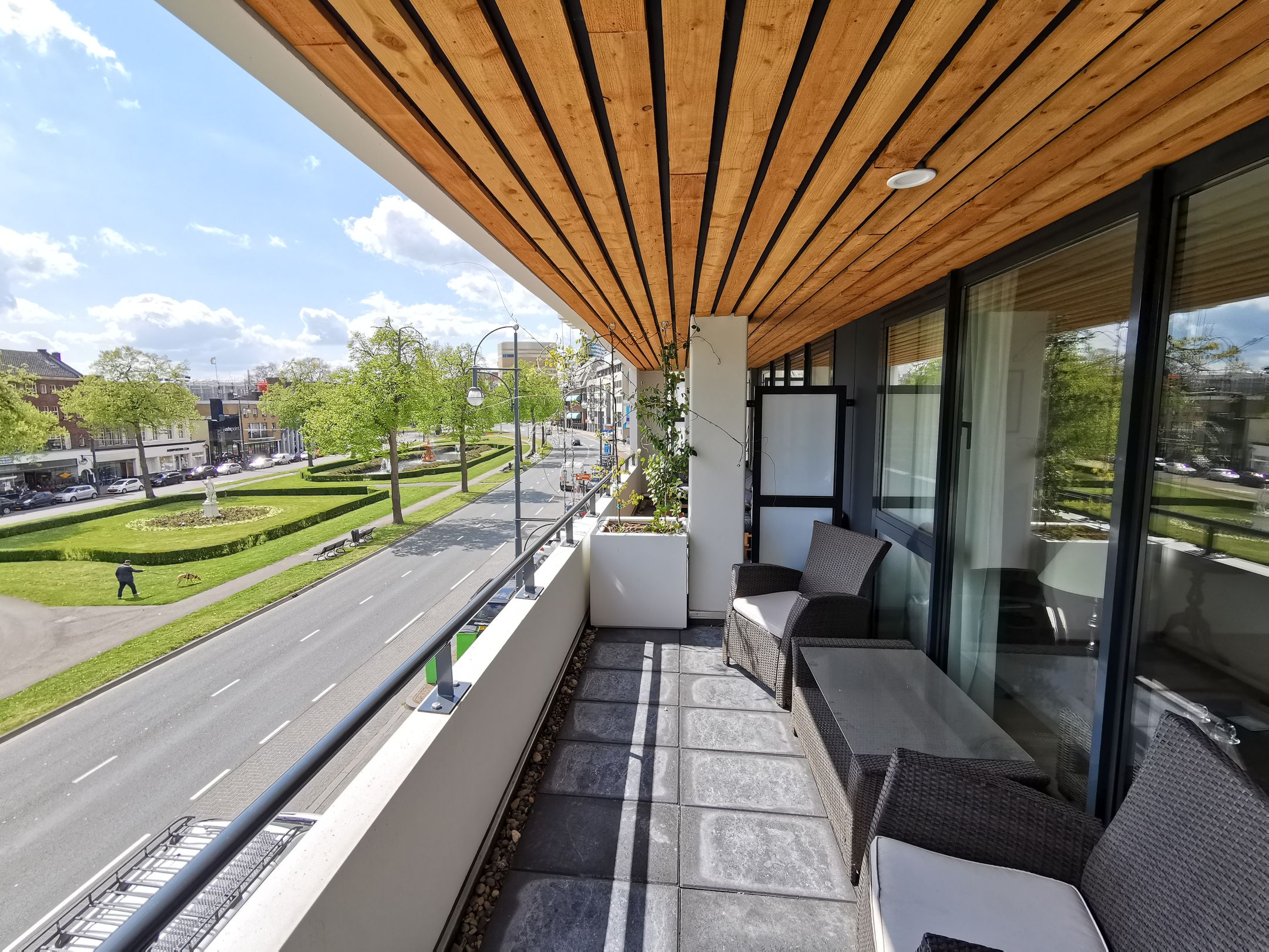 Photo 9 of Jansbuitensingel 20-12