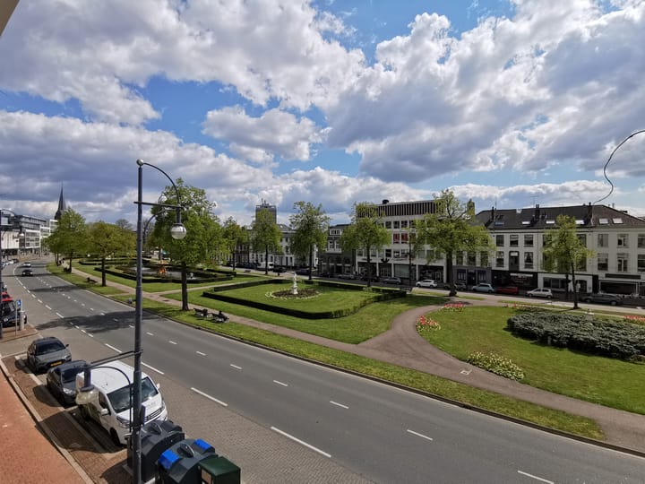 Foto 10 van Jansbuitensingel 20-12