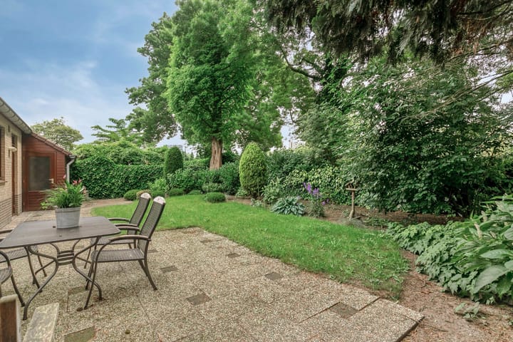 Foto 40 van Dom Paul Bellotweg 10