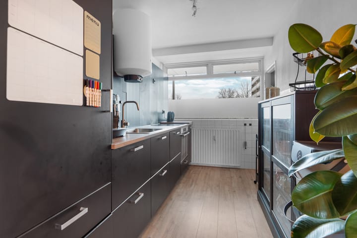 Photo 3 of Valkhofplein 85