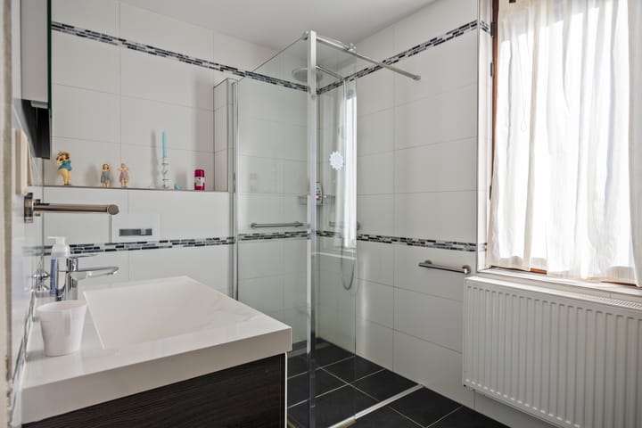 Foto 19 van Merovingenstraat 68