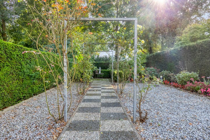 Foto 28 van Merovingenstraat 68