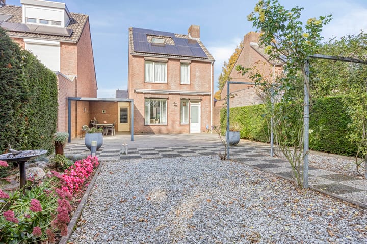 Foto 29 van Merovingenstraat 68