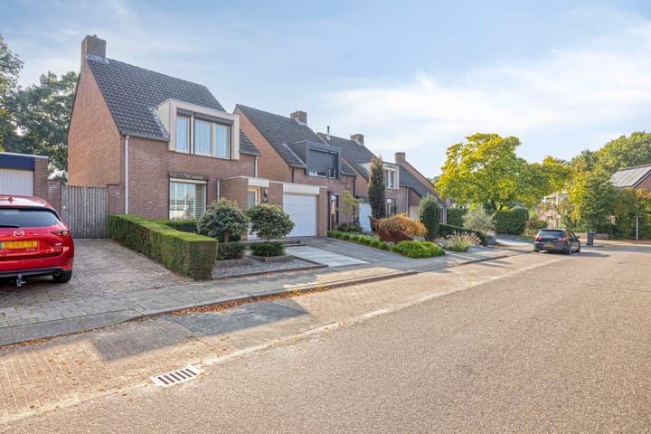 Foto 33 van Merovingenstraat 68