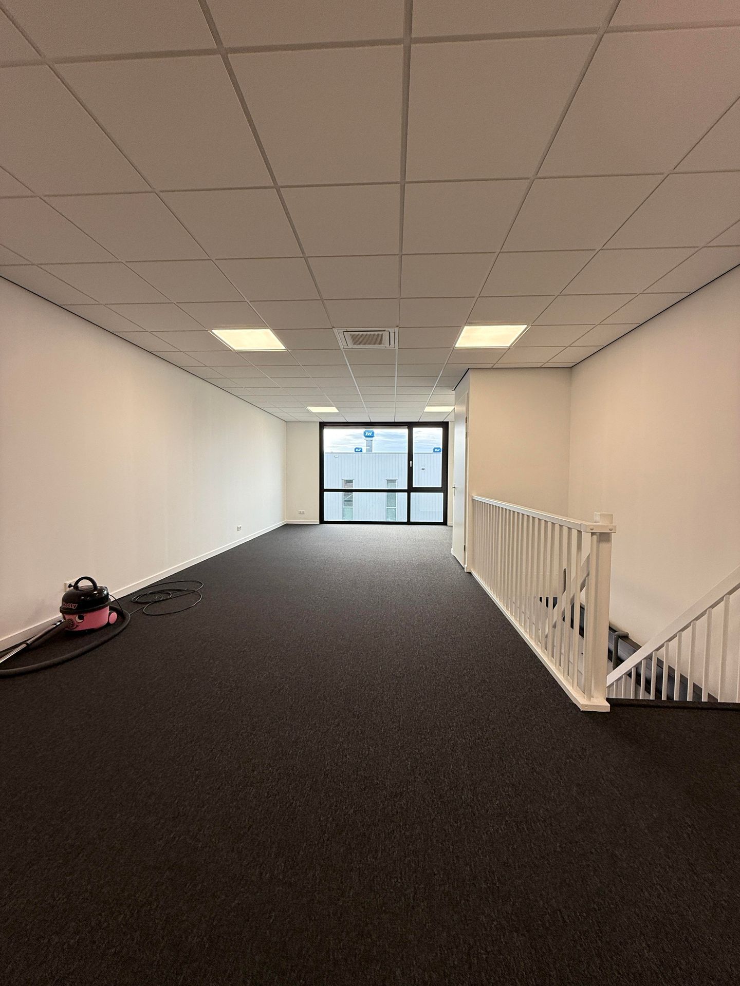 View photo 2 of John F. Kennedylaan 40