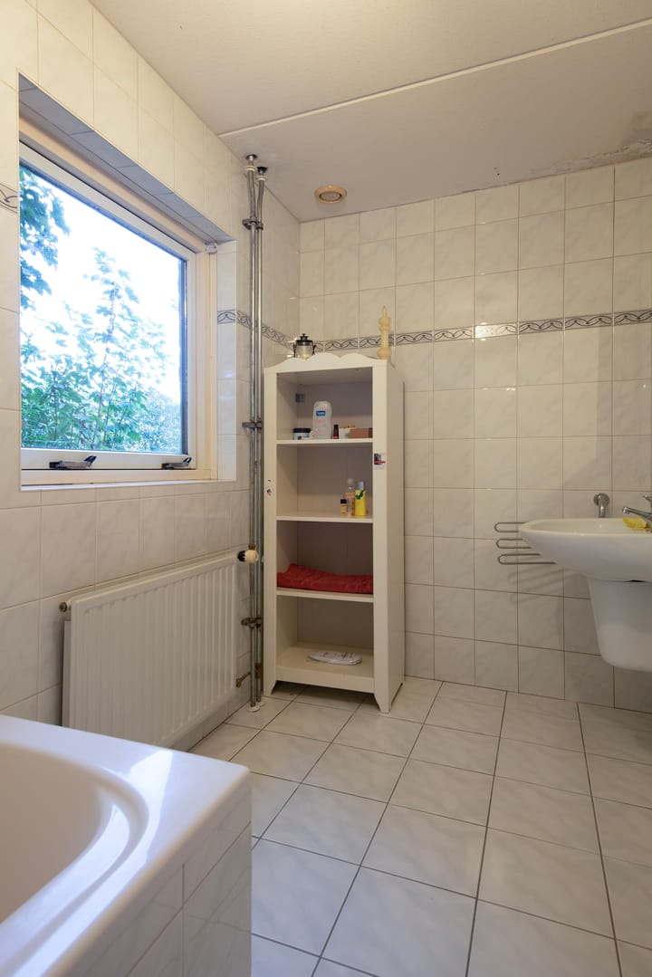 Photo 41 of Middenlaan 52