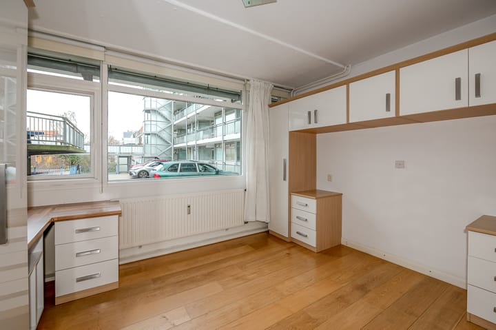 Foto 33 van Piet Heinplein 54