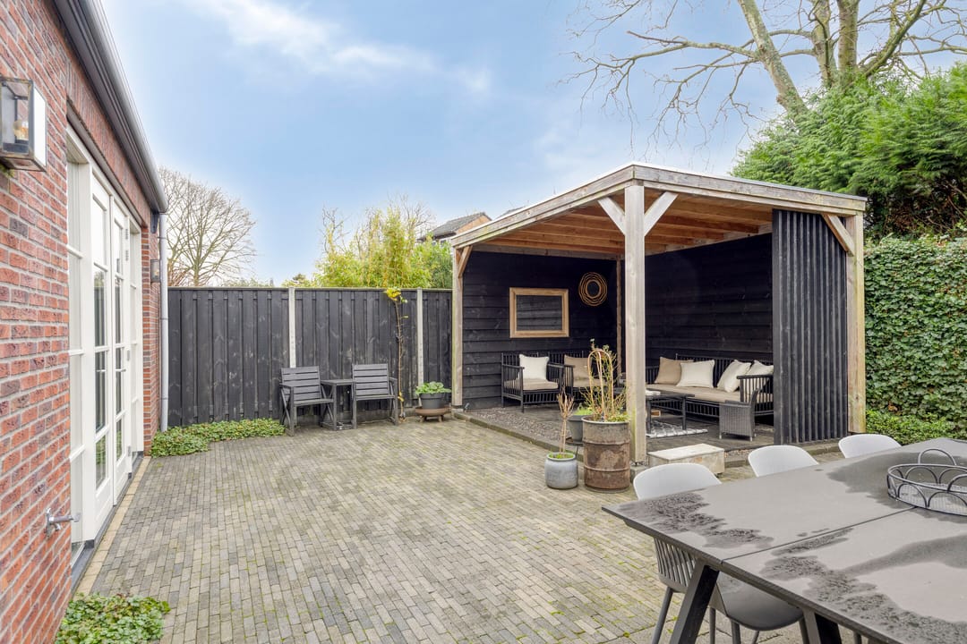 Foto 26 van Voorneveldstraat 8