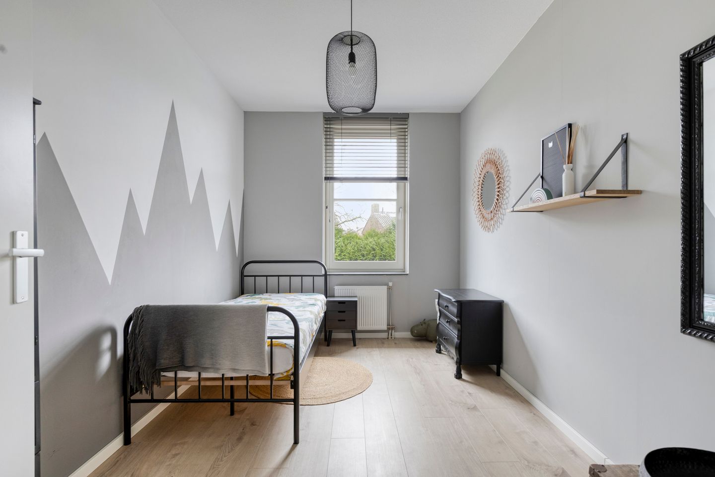 Foto 35 van Voorneveldstraat 8