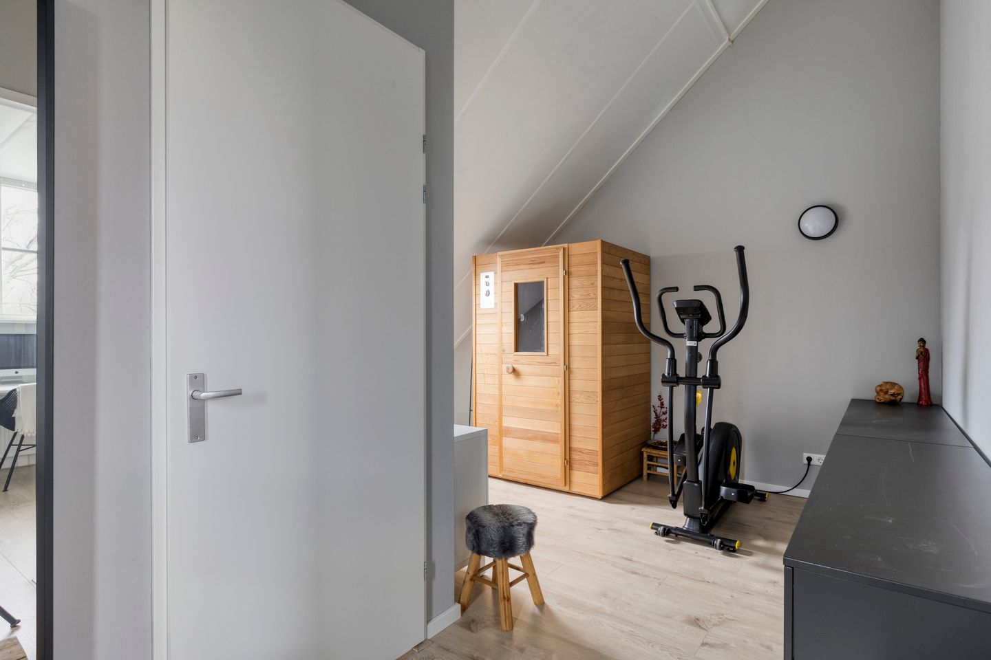 Foto 40 van Voorneveldstraat 8