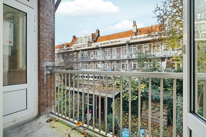 Foto 6 van Van Tuyll van Serooskerkenweg 32-1