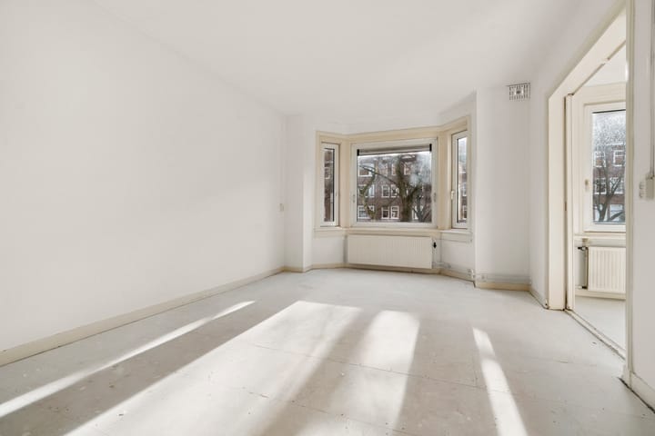 Foto 9 van Van Tuyll van Serooskerkenweg 32-1