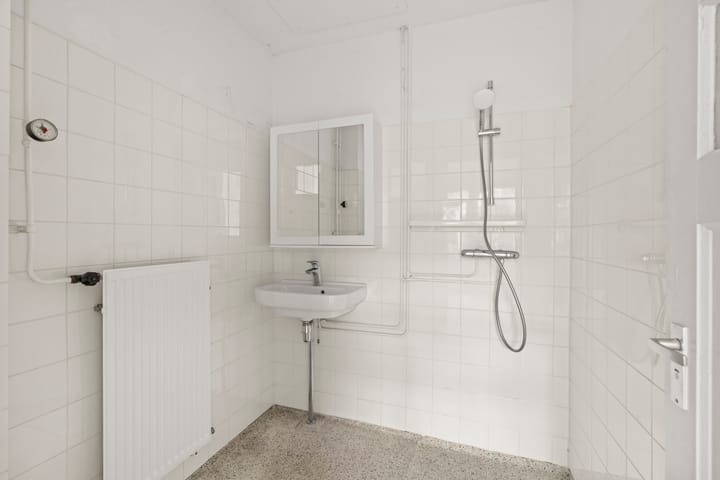 Foto 17 van Van Tuyll van Serooskerkenweg 32-1