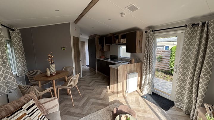 Photo 4 of Oosterweegje 5-1