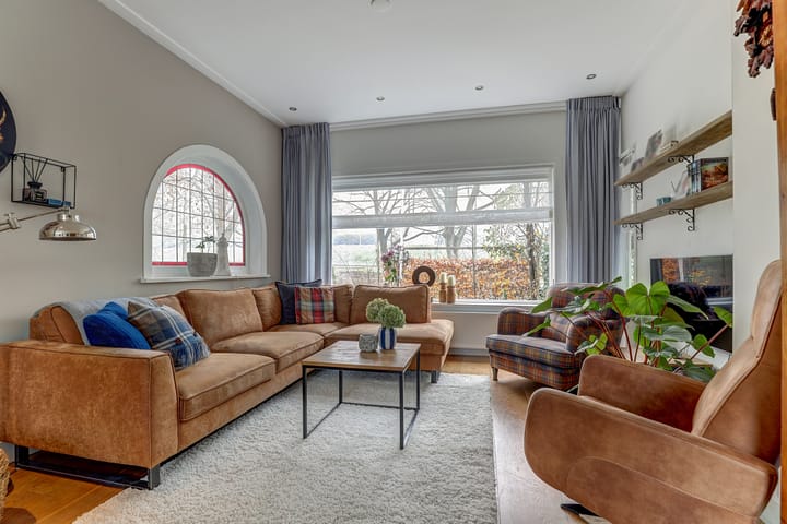 Photo 8 of van Baerlestraat 11