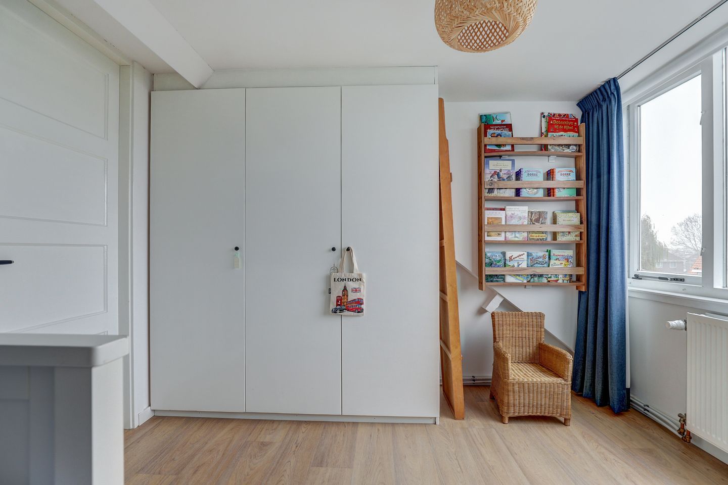 Foto 29 van van Baerlestraat 11