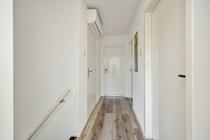 Photo 15 of Kamperfoeliestraat 38