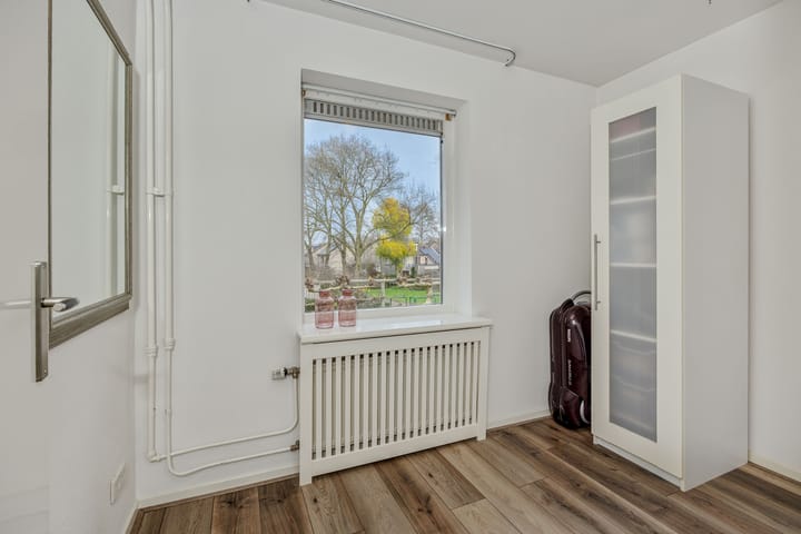 Photo 22 of Kamperfoeliestraat 38