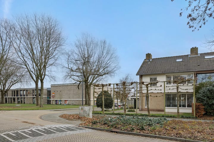 Photo 45 of Kamperfoeliestraat 38