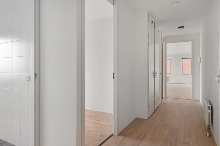 Foto 10 van Lloydkade 725