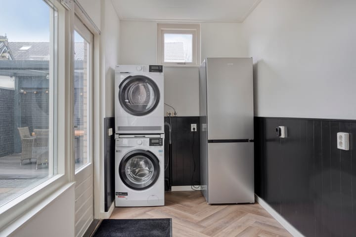 Photo 16 of Holtinkstraat 9