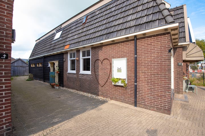 Photo 48 of Dorpsstraat 122