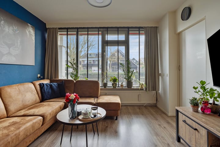 Photo 11 of Aaltenseweg 10-F